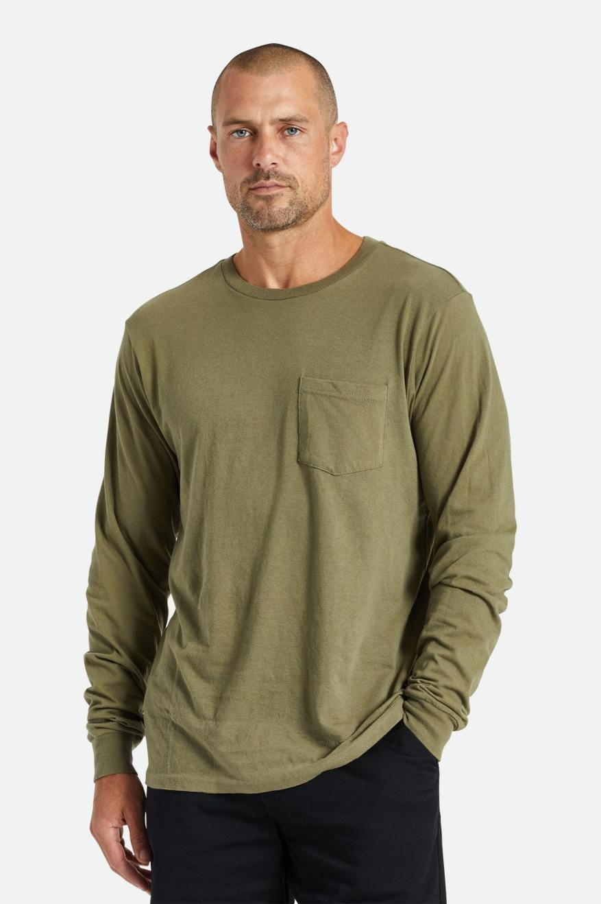 Tops Brixton Basic L/S Pocket Hombre Verde Oliva | ENQUPA518